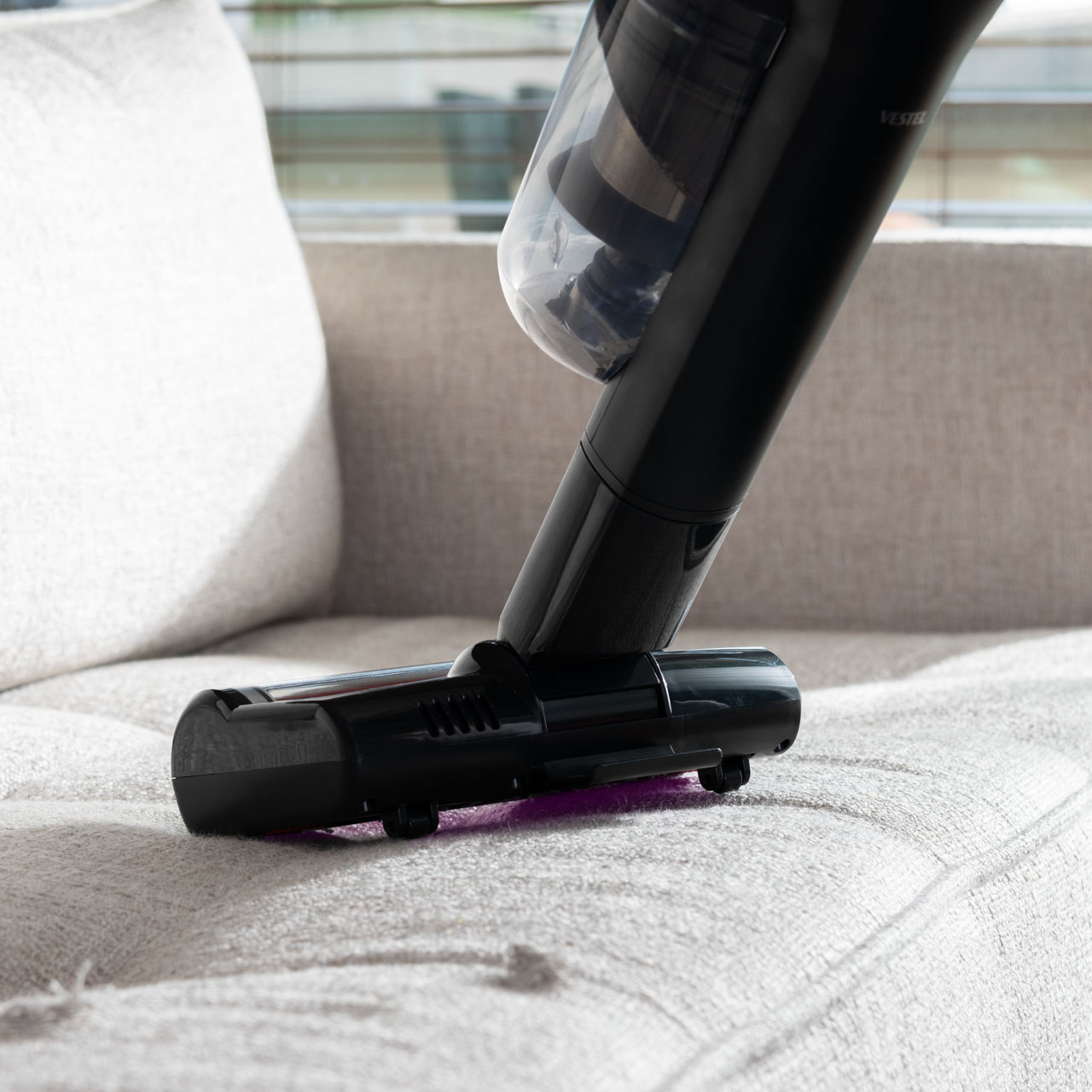 Dakikada 4000+ Devir ve UV Işınlı Temizlik Başlığı ile Derinlemesine Hijyen